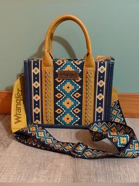 Wrangler Crossbody Bag